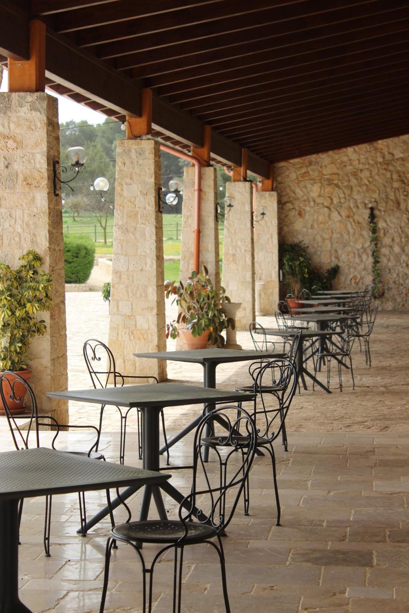 Masseria Chinunno床铺和早餐
