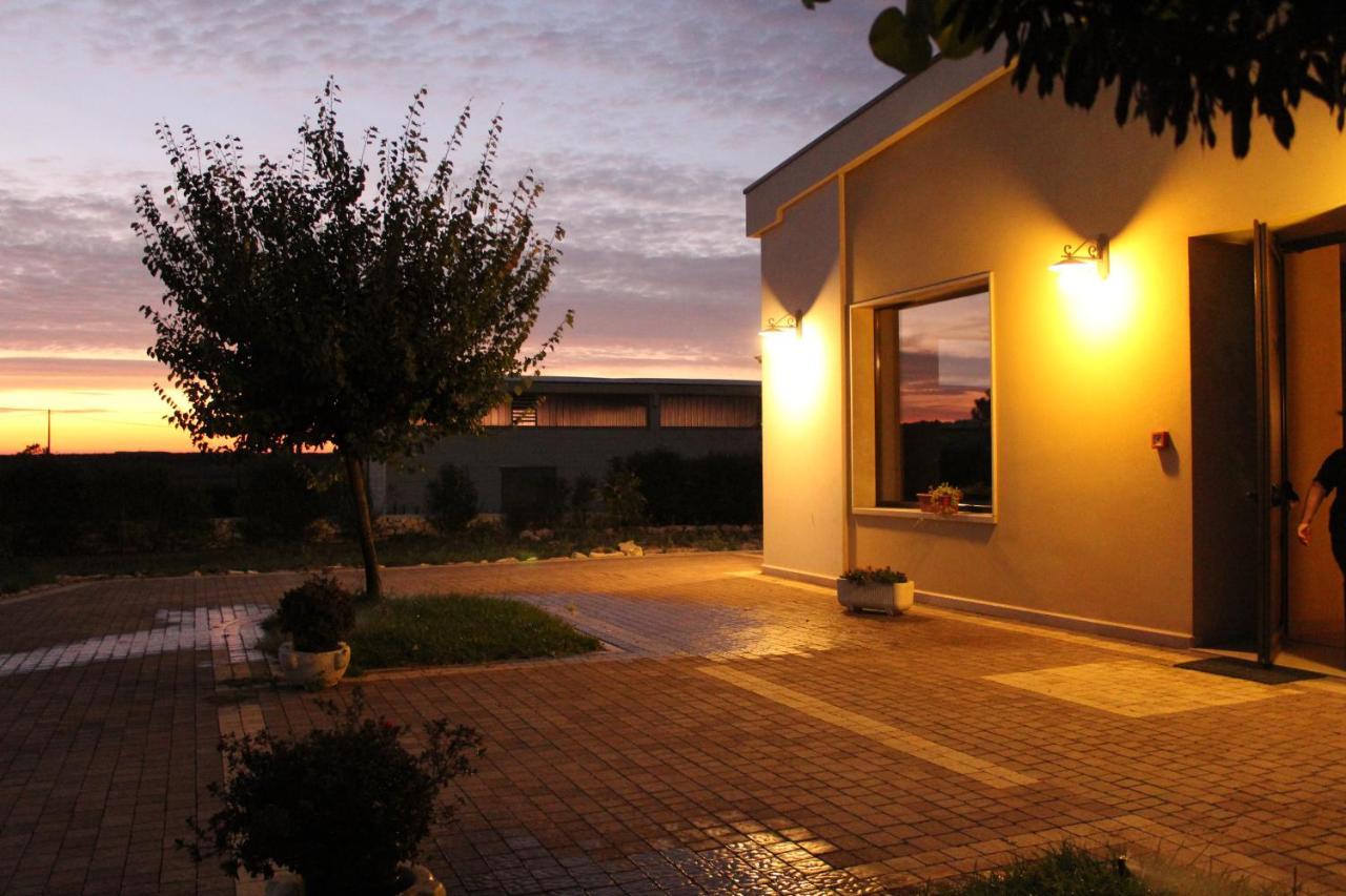 Masseria Chinunno床铺与早餐2*