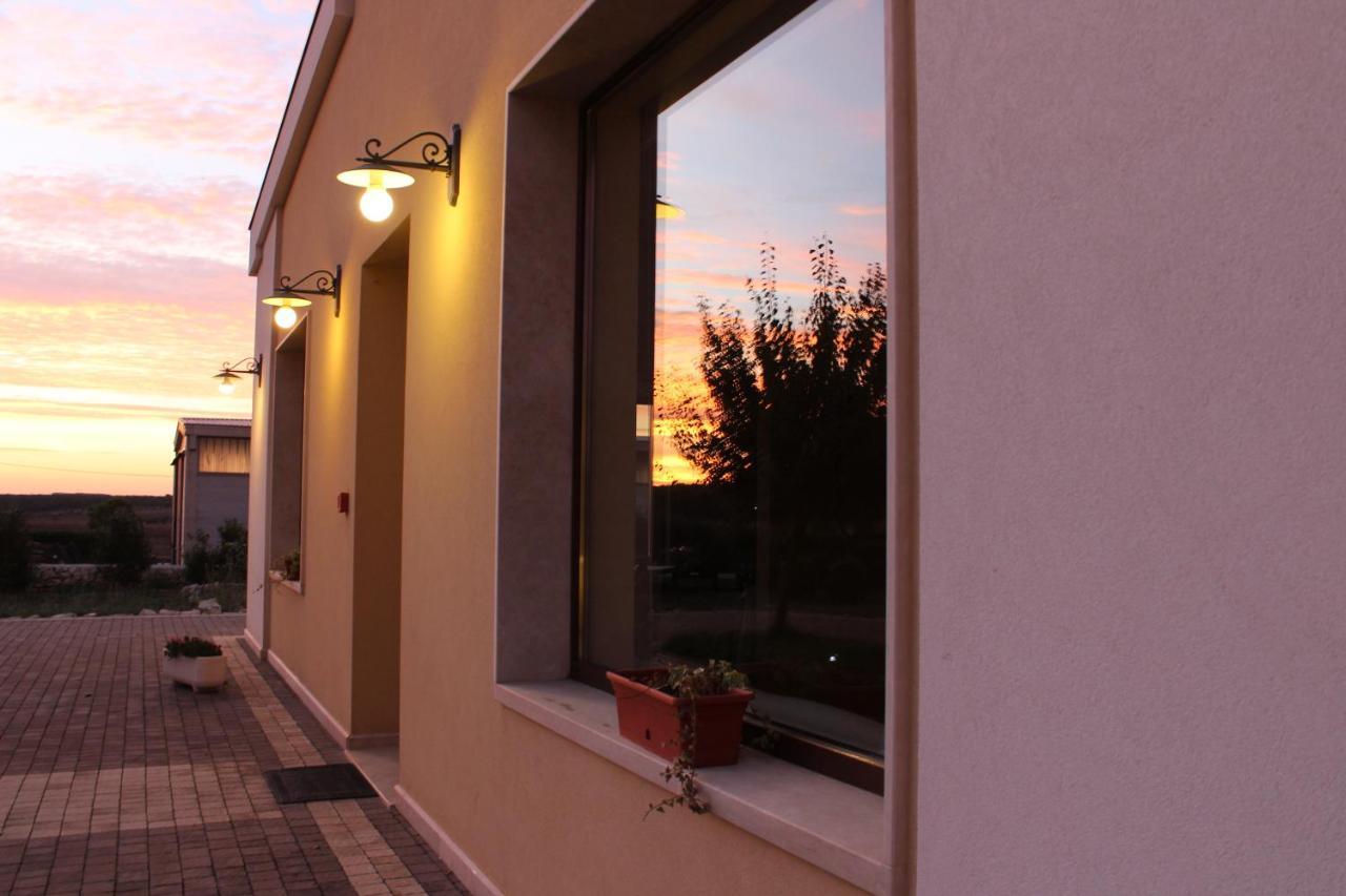 Masseria Chinunno床铺与早餐2*